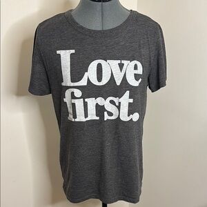 J Crew Gray 'Love First' T-Shirt sz L